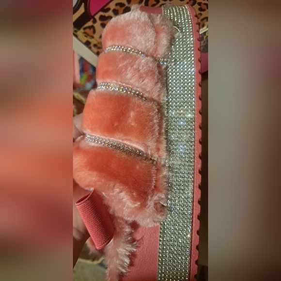 Rhinestone & Fur Sandals - Picture 4 of 6